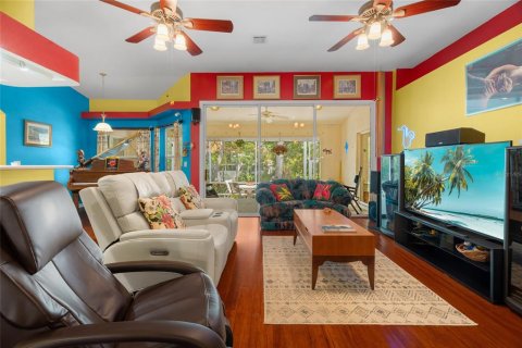 House in Nokomis, Florida 3 bedrooms, 186.64 sq.m. № 2110560 - photo 19