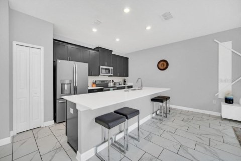 Townhouse in Davenport, Florida 4 bedrooms, 176.7 sq.m. № 1511523 - photo 20