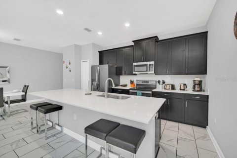 Townhouse in Davenport, Florida 4 bedrooms, 176.7 sq.m. № 1511523 - photo 16