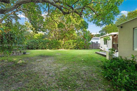 Casa en alquiler en El Portal, Florida, 3 dormitorios, 114.27 m2 № 1992123 - foto 26