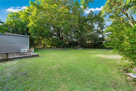 Casa en alquiler en El Portal, Florida, 3 dormitorios, 114.27 m2 № 1992123 - foto 24