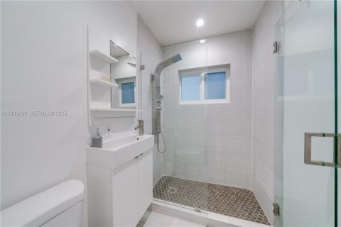 Casa en alquiler en El Portal, Florida, 3 dormitorios, 114.27 m2 № 1992123 - foto 13