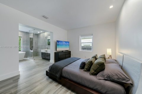 Casa en alquiler en El Portal, Florida, 3 dormitorios, 114.27 m2 № 1992123 - foto 15