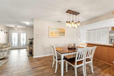 House in Spring Hill, Florida 2 bedrooms, 155.52 sq.m. № 1785268 - photo 20