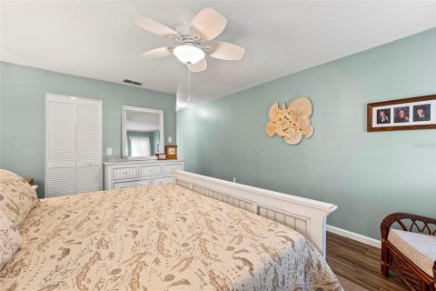 House in Spring Hill, Florida 2 bedrooms, 155.52 sq.m. № 1785268 - photo 25