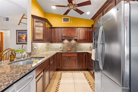 House in Winter Garden, Florida 4 bedrooms, 283.35 sq.m. № 1907011 - photo 16