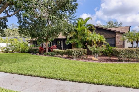 House in Winter Garden, Florida 4 bedrooms, 283.35 sq.m. № 1907011 - photo 4