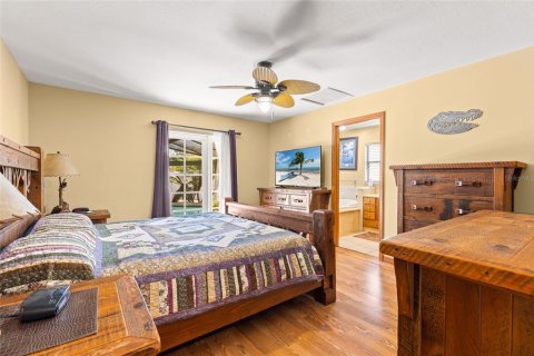 House in Winter Garden, Florida 4 bedrooms, 283.35 sq.m. № 1907011 - photo 20
