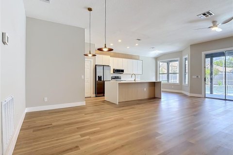 Villa ou maison à vendre à Orlando, Floride: 3 chambres, 152.36 m2 № 2112794 - photo 5