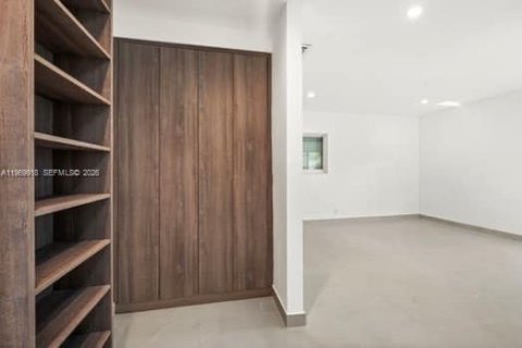 Снять в аренду виллу или дом в Майами-Бич, Флорида 4 спальни, 316.89м2, № 2030708 - фото 21