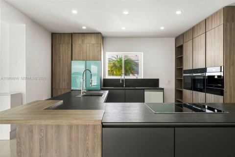 Снять в аренду виллу или дом в Майами-Бич, Флорида 4 спальни, 316.89м2, № 2030708 - фото 11
