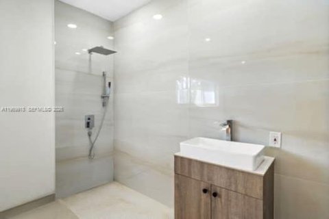 Снять в аренду виллу или дом в Майами-Бич, Флорида 4 спальни, 316.89м2, № 2030708 - фото 20