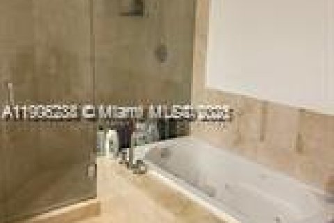 Condominio en alquiler en Aventura, Florida, 3 dormitorios, 167.04 m2 № 2012300 - foto 13