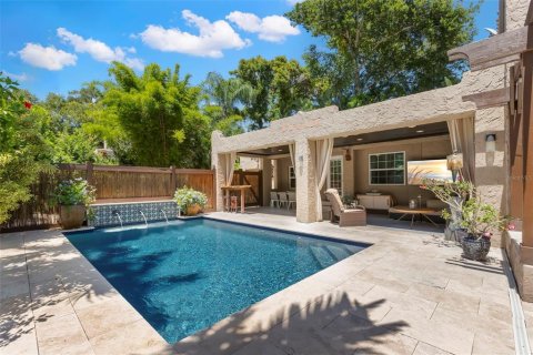 House in Saint Petersburg, Florida 3 bedrooms, 213.3 sq.m. № 2220867 - photo 30