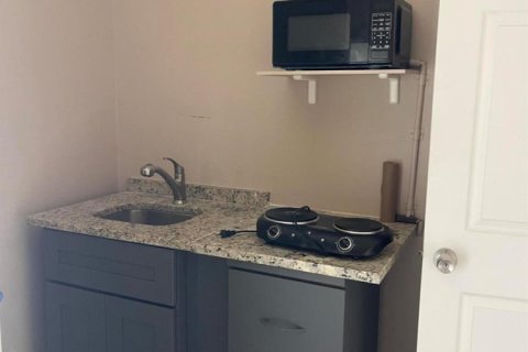 Villa ou maison à louer à Port St. Lucie, Floride: 1 chambre, 207.26 m2 № 2262993 - photo 5