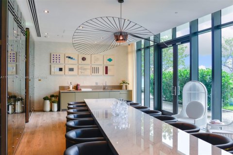 Condominio en venta en Miami, Florida, 2 dormitorios № 1938067 - foto 1
