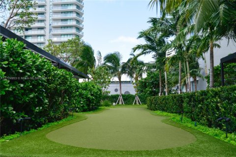 Condo in Miami, Florida, 2 bedrooms  № 1938067 - photo 28