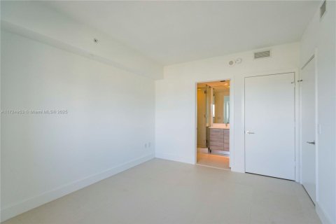 Купить кондоминиум в Майами, Флорида 2 спальни, № 1938067 - фото 11