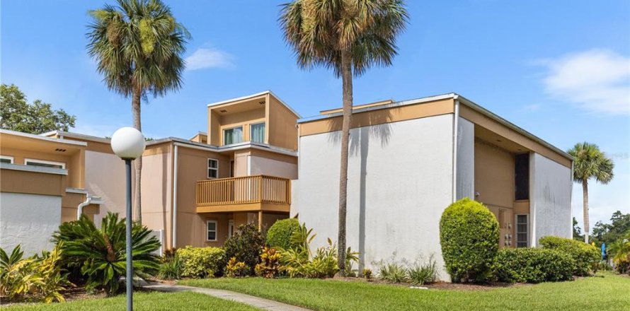 Condo in Mount Dora, Florida, 2 bedrooms  № 1784349