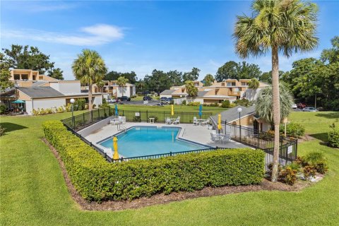 Condo in Mount Dora, Florida, 2 bedrooms  № 1784349 - photo 5