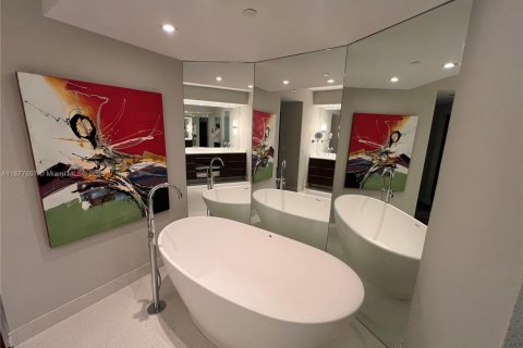 Copropriété à louer à Miami Beach, Floride: 2 chambres, 189.52 m2 № 2079256 - photo 8