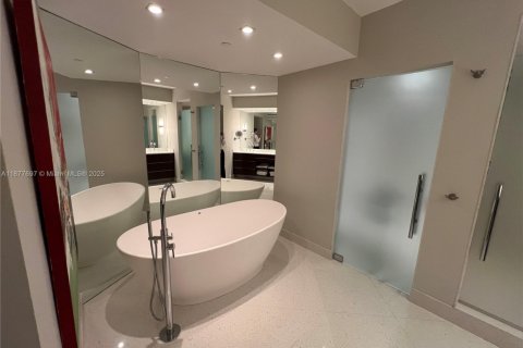 Copropriété à louer à Miami Beach, Floride: 2 chambres, 189.52 m2 № 2079256 - photo 7