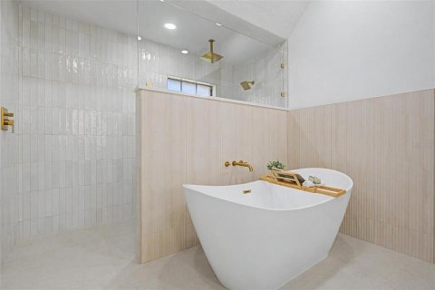 Villa ou maison à vendre à Oldsmar, Floride: 4 chambres, 287.81 m2 № 2344571 - photo 19