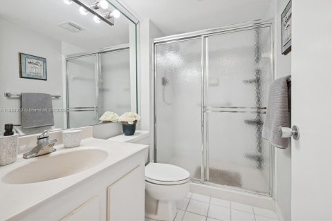 Купить кондоминиум в Авентура, Флорида 2 спальни, 105.91м2, № 1983352 - фото 12