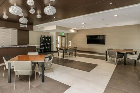 Купить кондоминиум в Авентура, Флорида 2 спальни, 105.91м2, № 1983352 - фото 25