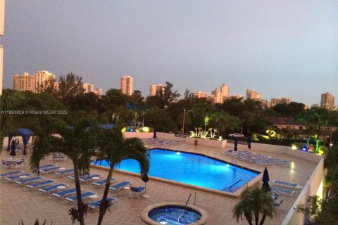 Купить кондоминиум в Авентура, Флорида 2 спальни, 105.91м2, № 1983352 - фото 27