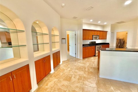 House in Palm Coast, Florida 4 bedrooms, 227.61 sq.m. № 1849833 - photo 15