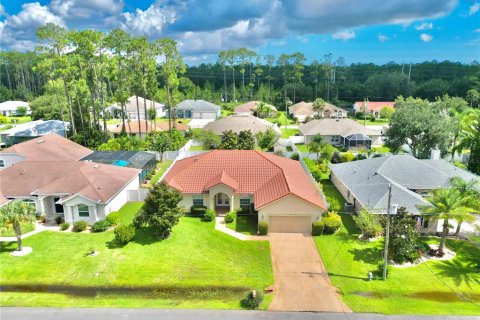 House in Palm Coast, Florida 4 bedrooms, 227.61 sq.m. № 1849833 - photo 2