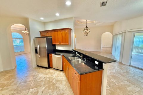House in Palm Coast, Florida 4 bedrooms, 227.61 sq.m. № 1849833 - photo 12