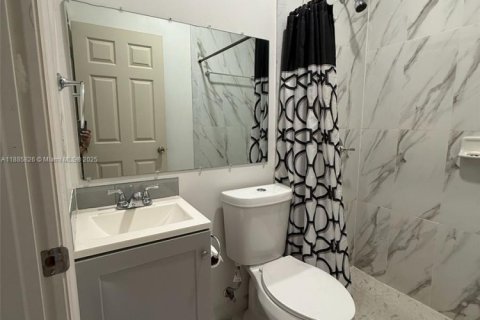 Снять в аренду коммерческую недвижимость в Майами, Флорида 1 спальня, № 1932582 - фото 14