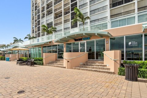 Copropriété à vendre à West Palm Beach, Floride: 3 chambres, 195.93 m2 № 1168747 - photo 1