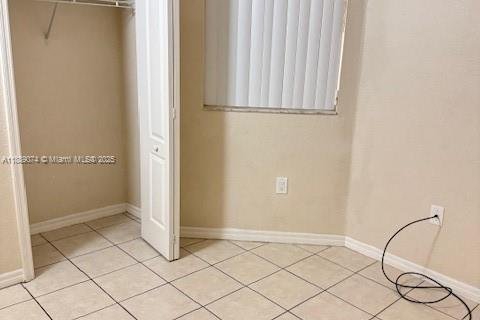 Apartment in Miami, Florida 3 bedrooms, 117.06 sq.m. № 1938682 - photo 11