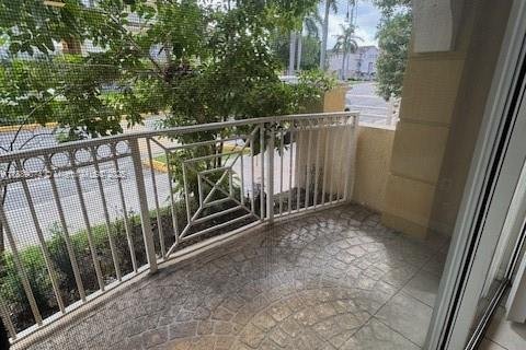 Apartment in Miami, Florida 3 bedrooms, 117.06 sq.m. № 1938682 - photo 8