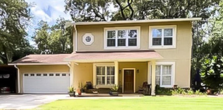 House in Orlando, Florida 4 bedrooms, 183.95 sq.m. № 2110314