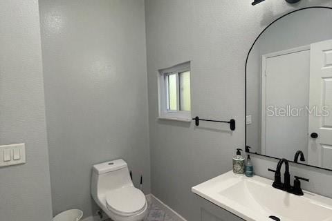 House in Orlando, Florida 4 bedrooms, 183.95 sq.m. № 2110314 - photo 20