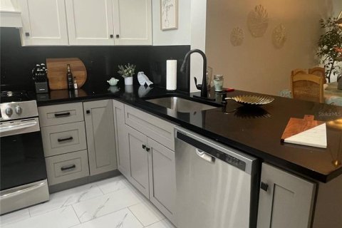 Copropriété à louer à Venice, Floride: 2 chambres, 84.73 m2 № 2310799 - photo 4