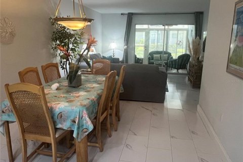Copropriété à louer à Venice, Floride: 2 chambres, 84.73 m2 № 2310799 - photo 3