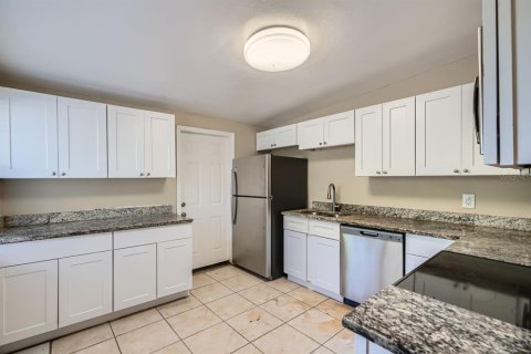 Villa ou maison à vendre à Saint Petersburg, Floride: 3 chambres, 92.9 m2 № 1535435 - photo 2