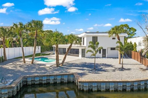 House in Sarasota, Florida 6 bedrooms, 329.71 sq.m. № 1428744 - photo 4