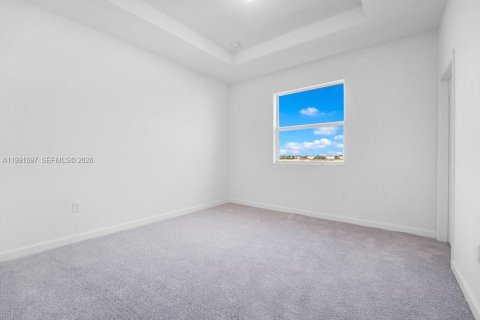 Купить виллу или дом в Хомстед, Флорида 3 спальни, 129.41м2, № 2052388 - фото 16