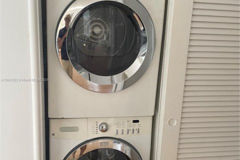 Купить коммерческую недвижимость в Майами-Бич, Флорида 498.51м2, № 1704016 - фото 26