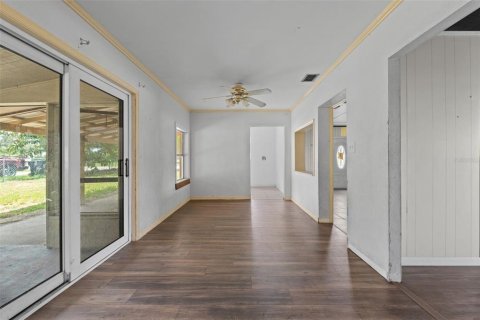 House in Frostproof, Florida 3 bedrooms, 133.41 sq.m. № 1886888 - photo 11