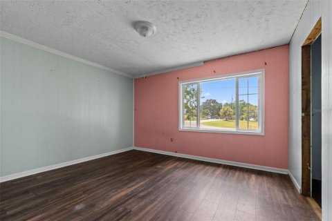 House in Frostproof, Florida 3 bedrooms, 133.41 sq.m. № 1886888 - photo 13