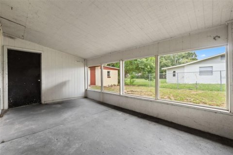 House in Frostproof, Florida 3 bedrooms, 133.41 sq.m. № 1886888 - photo 29