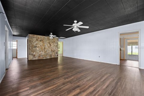 House in Frostproof, Florida 3 bedrooms, 133.41 sq.m. № 1886888 - photo 6
