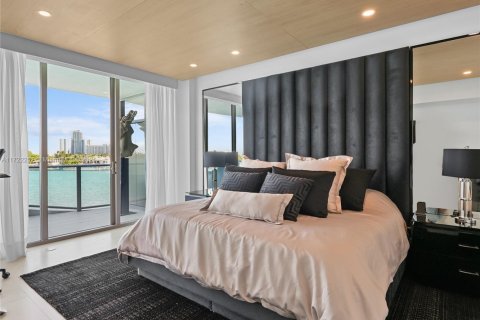 Copropriété à vendre à Bay Harbor Islands, Floride: 3 chambres, 208.19 m2 № 1695436 - photo 16